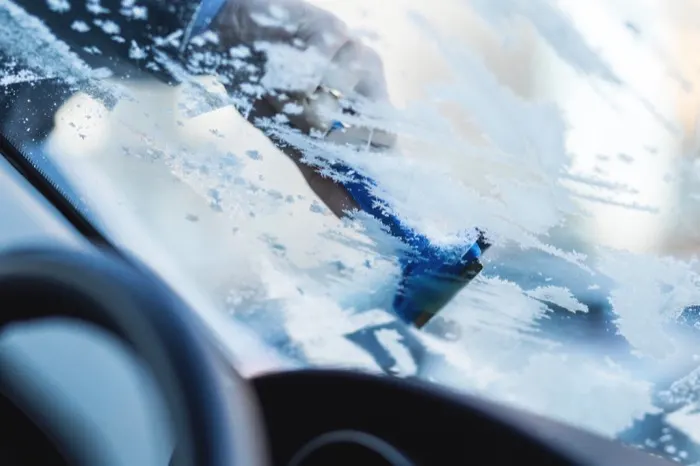 How to De-Ice Your Car Safely Without Damaging It