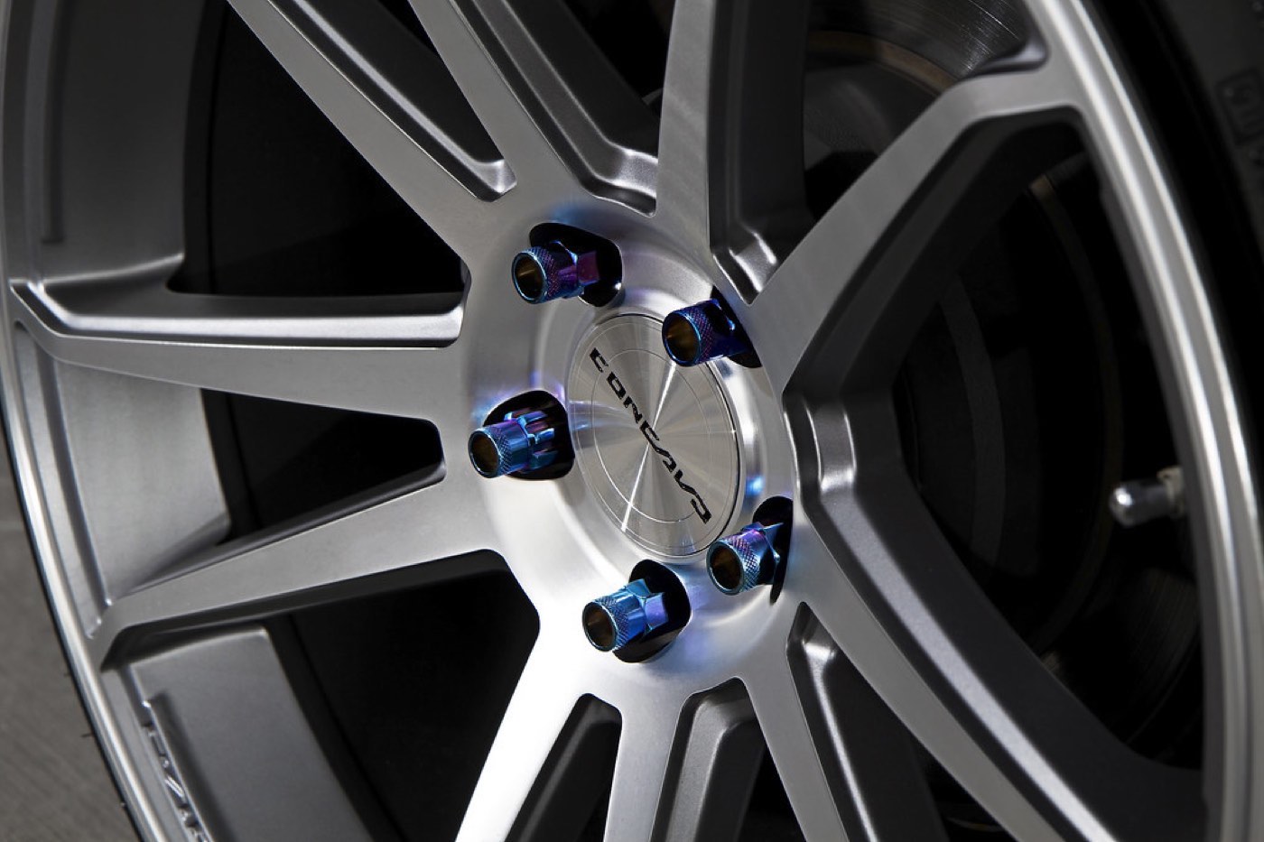 Signs Your Wheels Are Out of Alignment